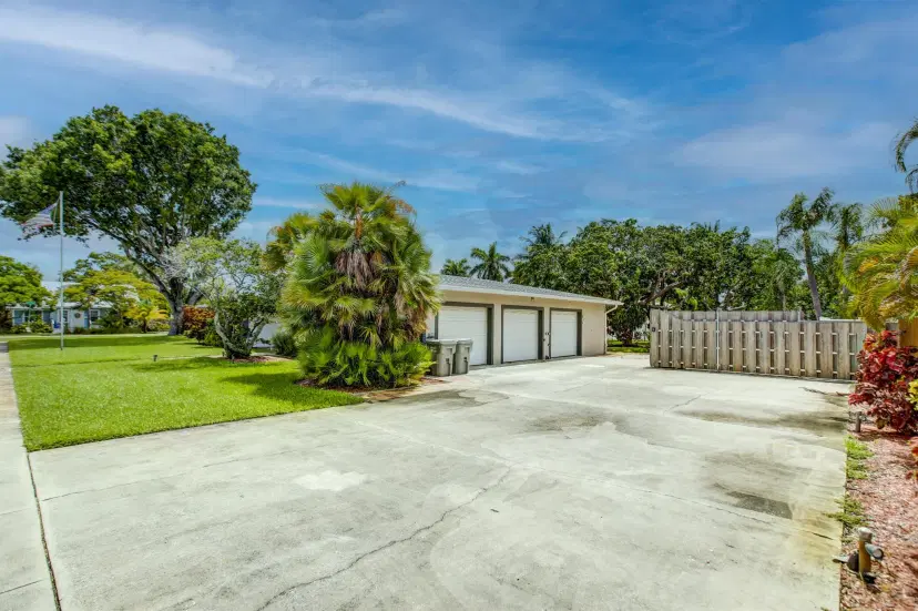 Picture of 914 NE 2Nd Street, Pompano Beach FL 33060