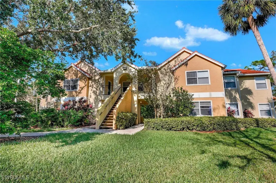 Picture of 12710 Equestrian Cir 2602, Fort Myers, FL 33907