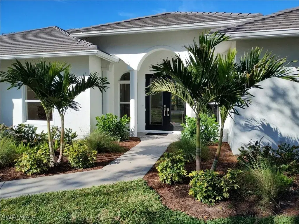 Picture of 1909 Fairfax Cir, Naples, FL 34109