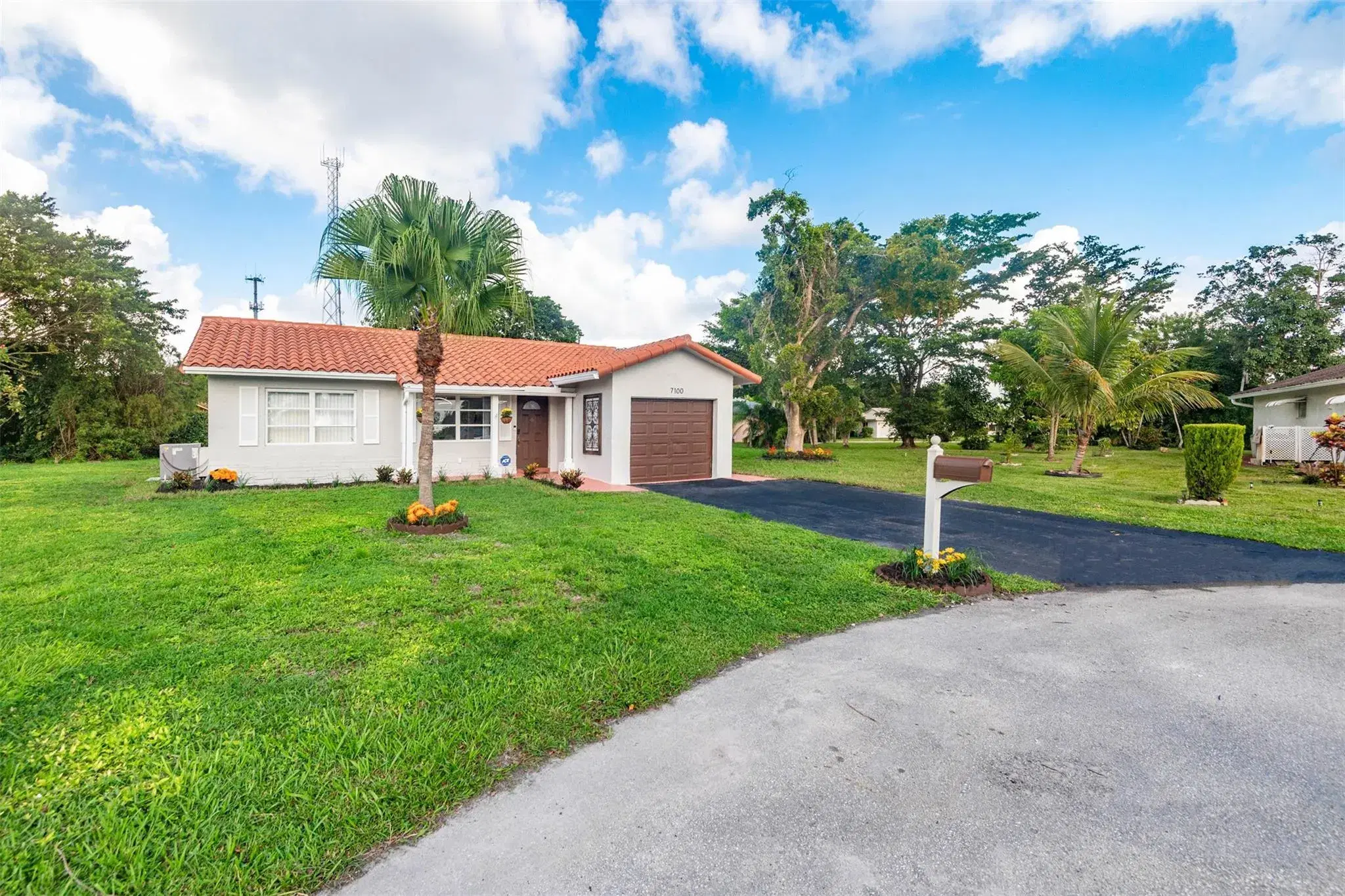 Picture of 7100 NW 91St Ter, Tamarac, FL 33321