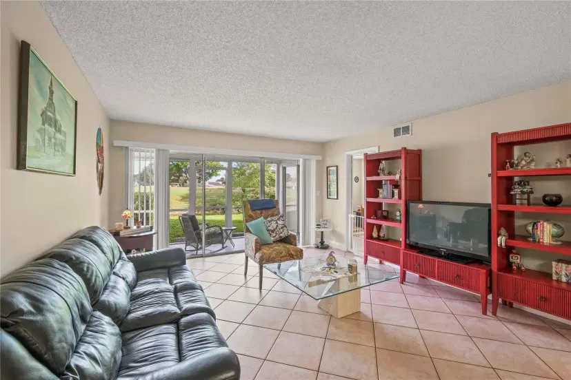 Picture of 7410 Woodmont Ter 109, Tamarac FL 33321