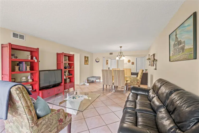 Picture of 7410 Woodmont Ter 109, Tamarac FL 33321