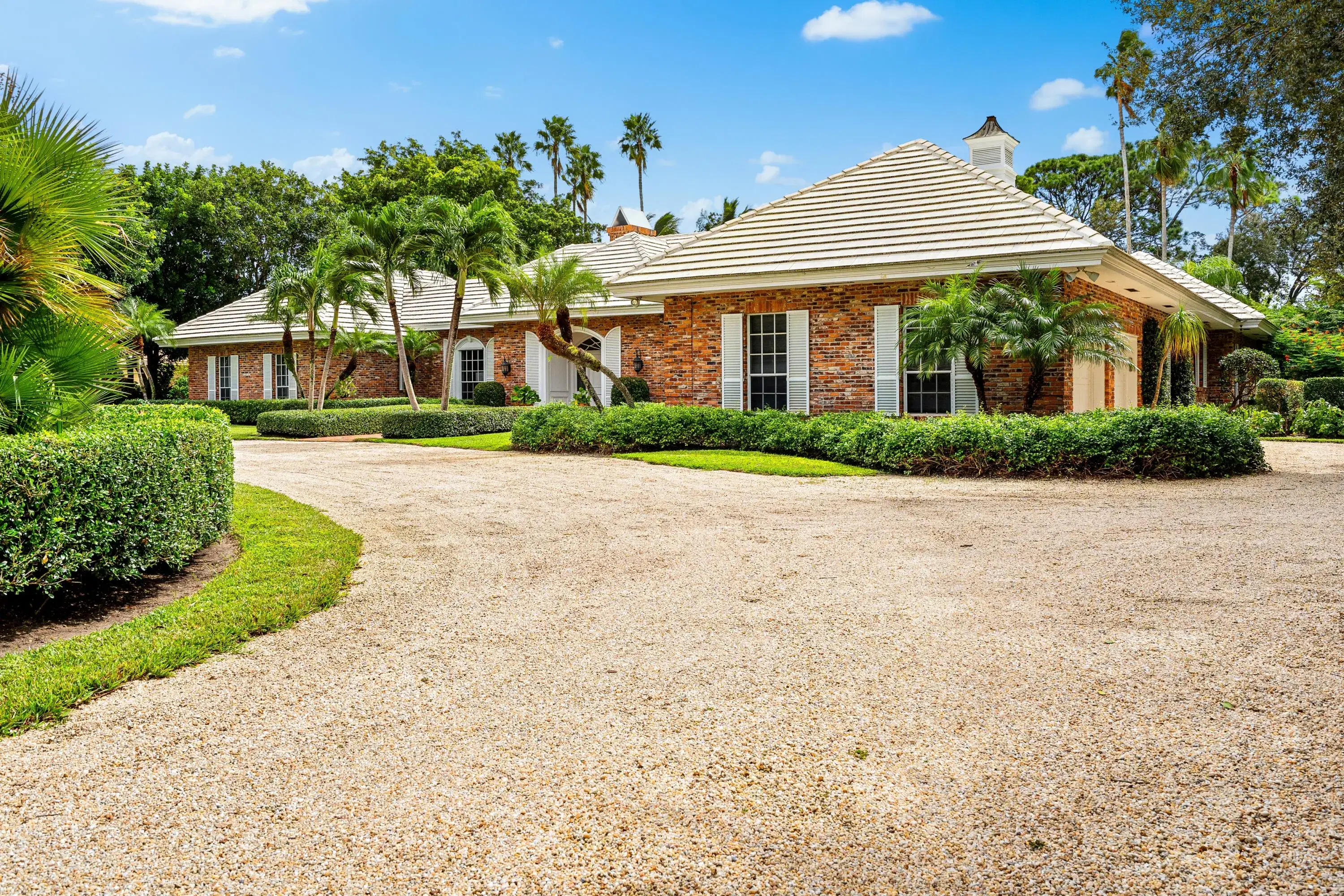 Picture of 58 Country Road S, Village Of Golf, FL 33436