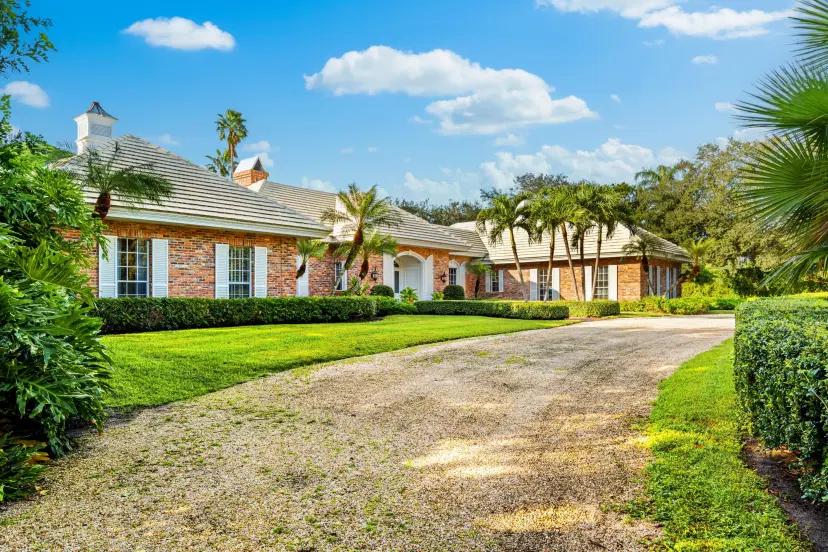 Picture of 58 Country Road S, Village Of Golf FL 33436