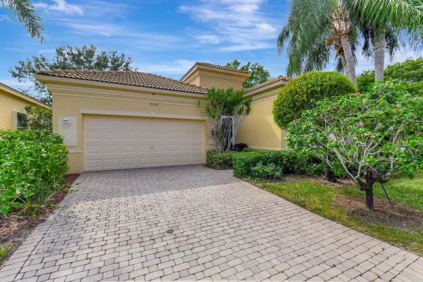 Picture of 7064 Demedici Circle, Delray Beach FL 33446