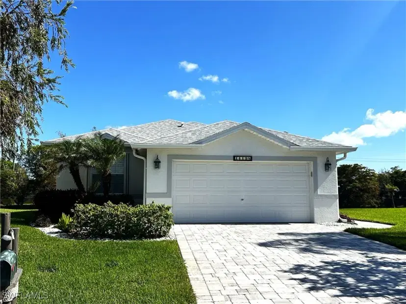 Picture of 14198 Grosse Pointe Ln, Fort Myers FL 33919