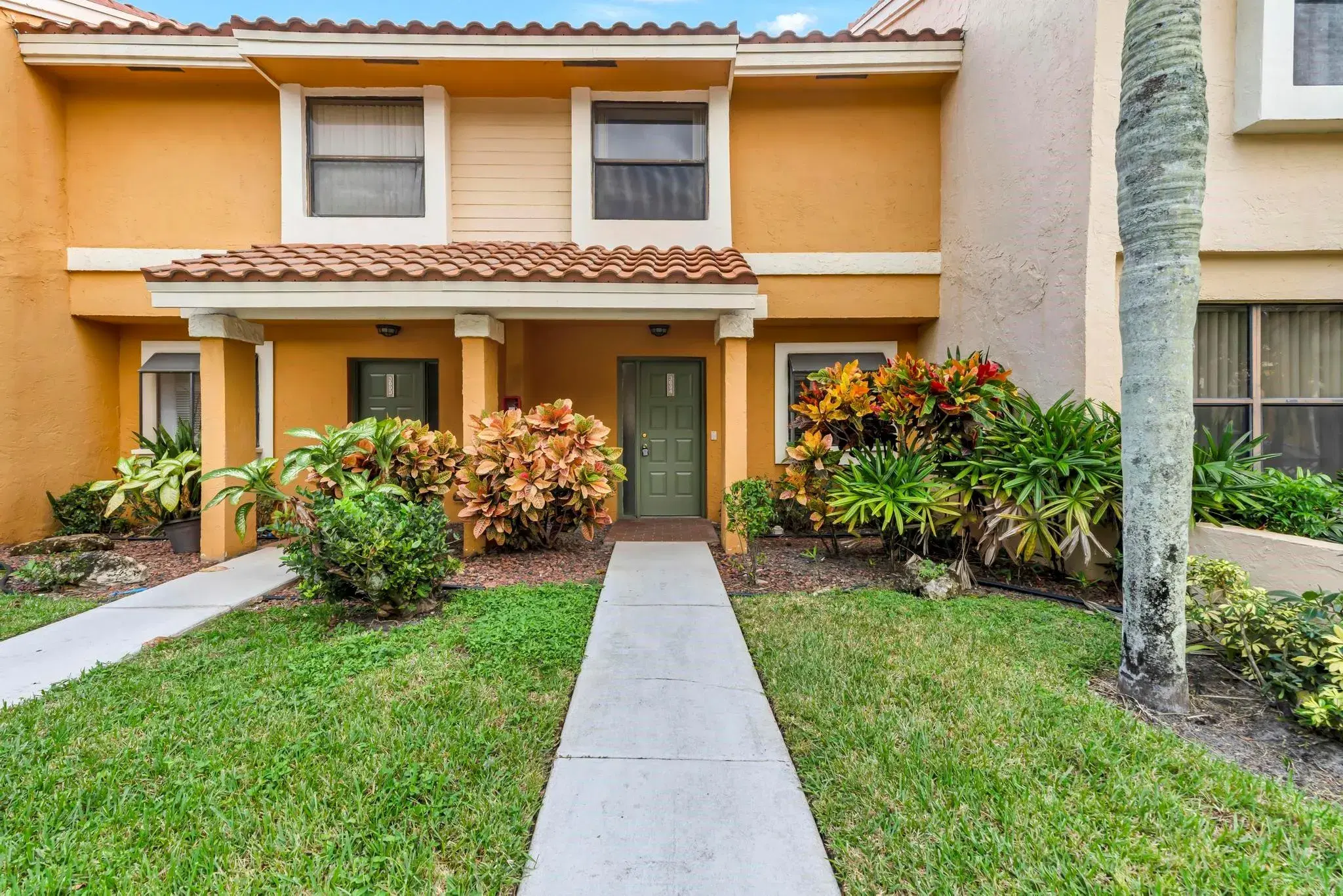 Picture of 3694 Coral Tree Cir 3694, Coconut Creek, FL 33073