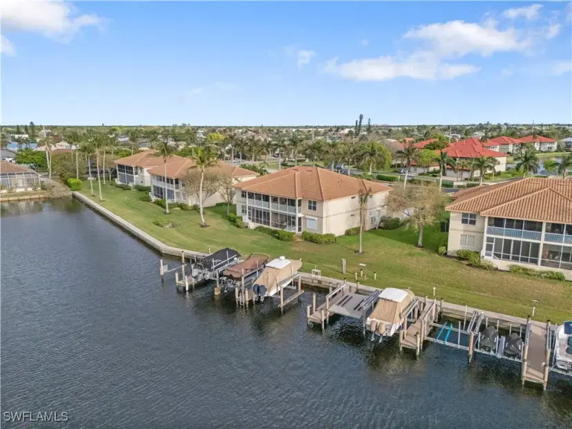 Picture of 218 Waterway Ct 4-202, Marco Island FL 34145