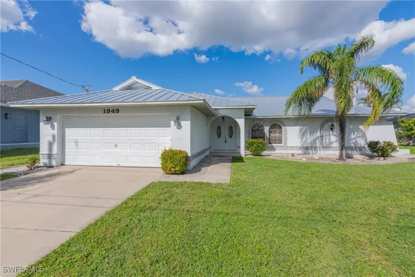 Picture of 1949 SE 31St St, Cape Coral FL 33904