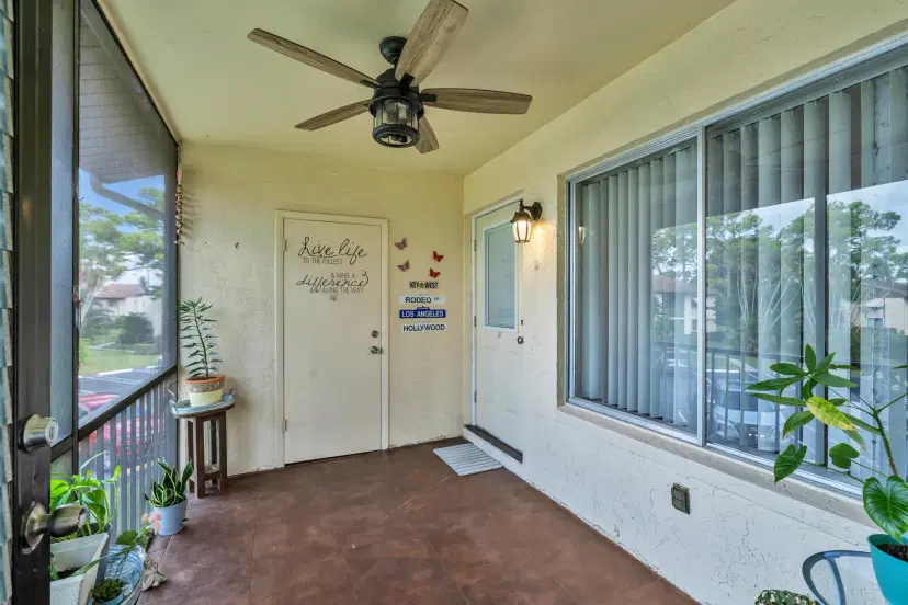 Picture of 329 Knotty Pine Circle A-2, Greenacres FL 33463