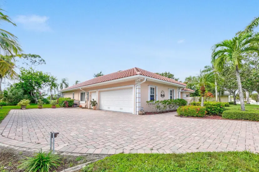 Picture of 8137 SE Double Tree Drive, Hobe Sound FL 33455