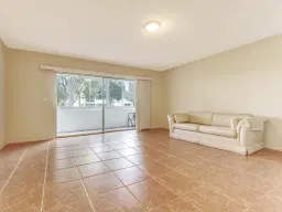 Picture of 2580 Boundbrook Boulevard 101, West Palm Beach, FL 33406