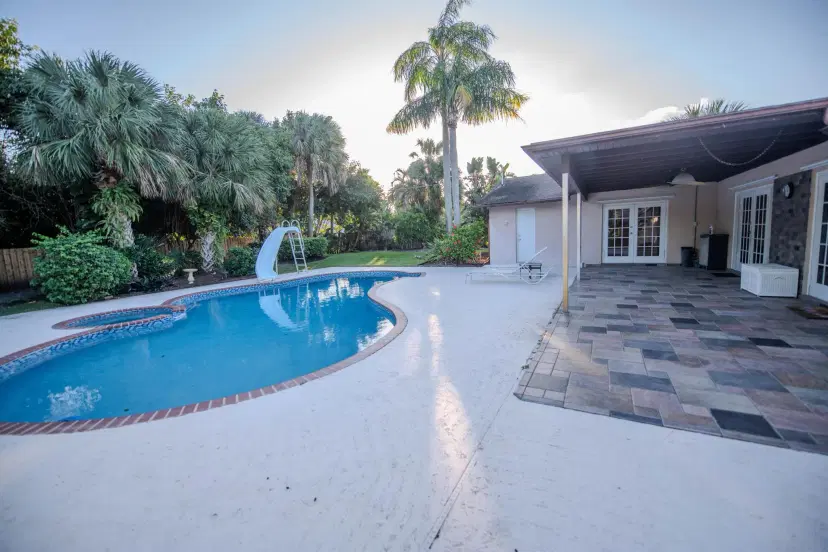 Picture of 2288 Windsor Road, Palm Beach Gardens FL 33410