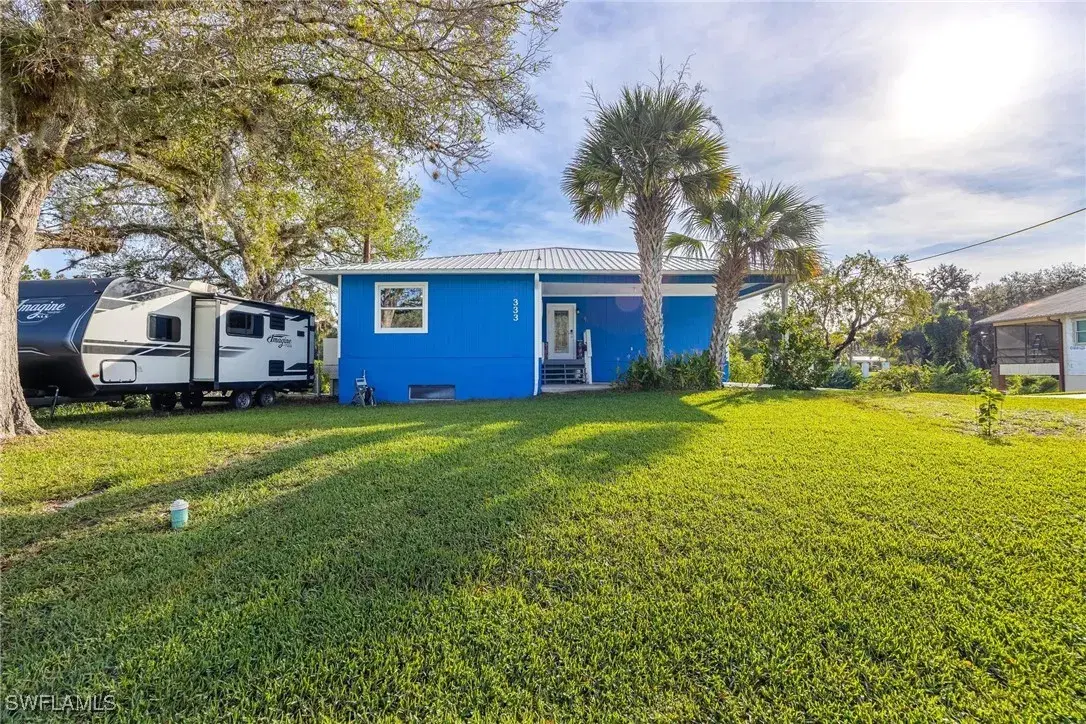 Picture of 333 N Missouri St, Labelle, FL 33935