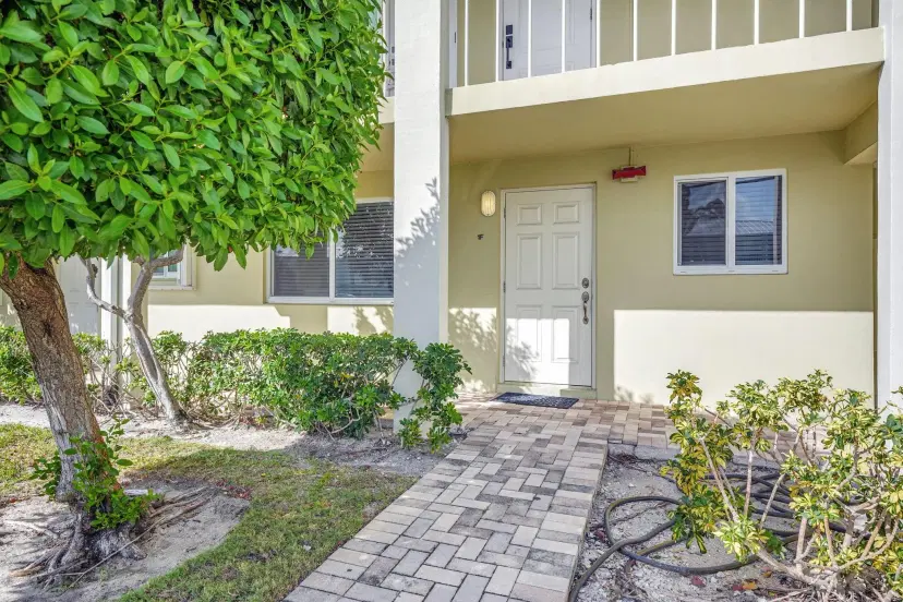 Picture of 2311 NE 36Th St 1F, Lighthouse Point FL 33064