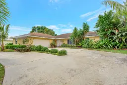 Picture of 12668 Westport Circle, Wellington, FL 33414