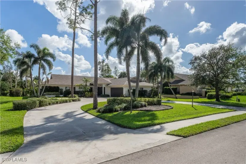 Picture of 16986 Timberlakes Dr, Fort Myers FL 33908