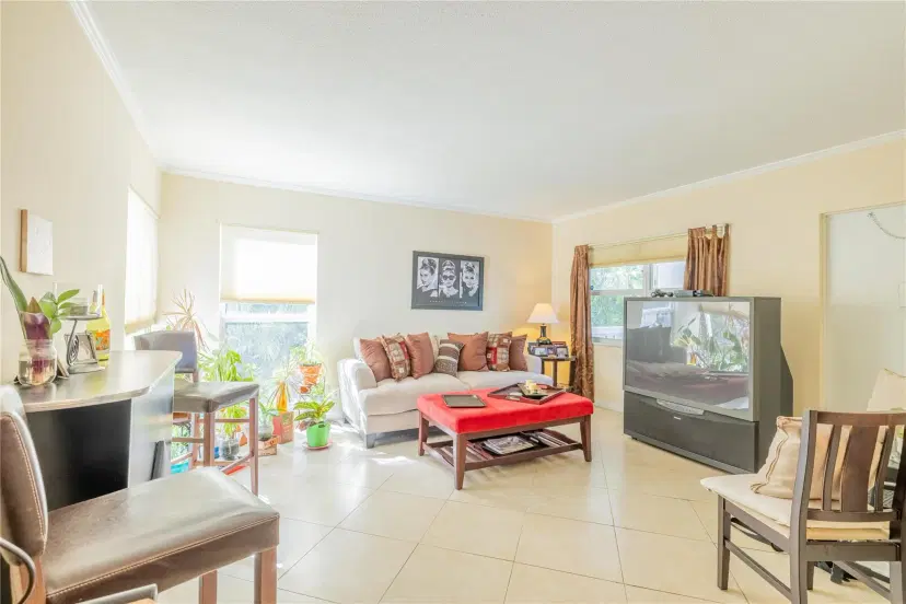 Picture of 224 Hibiscus Ave 250, Lauderdale By The Sea FL 33308