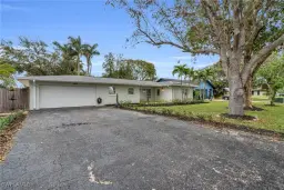 Picture of 189 Mentor Dr, Naples, FL 34110