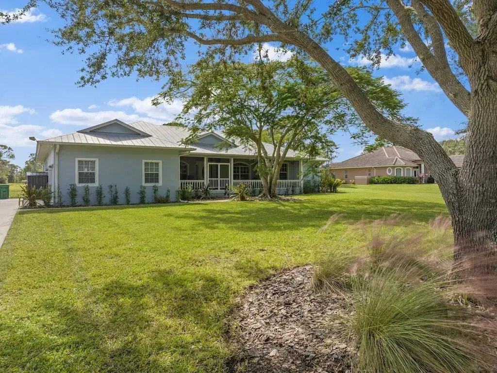 Picture of 10611 Pine Needle Drive, Fort Pierce, FL 34945