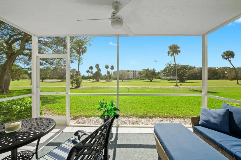 Picture of 3700 Oaks Clubhouse Dr 106, Pompano Beach FL 33069