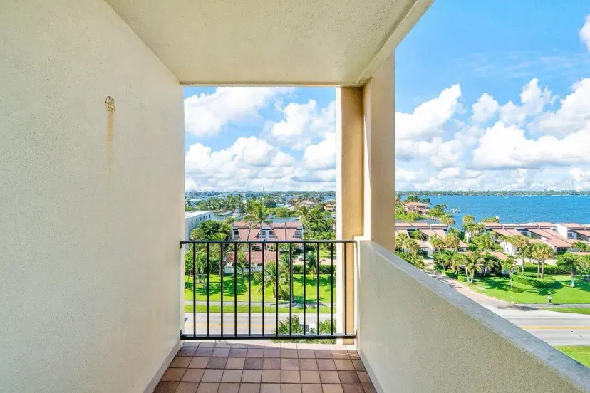 Picture of 3475 S Ocean Boulevard 601, Palm Beach FL 33480