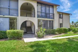 Picture of 301 Knotty Pine Circle D-1, Greenacres, FL 33463