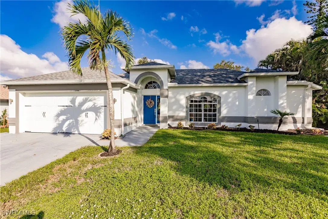 Picture of 9099 Cypress Dr S, Fort Myers, FL 33967