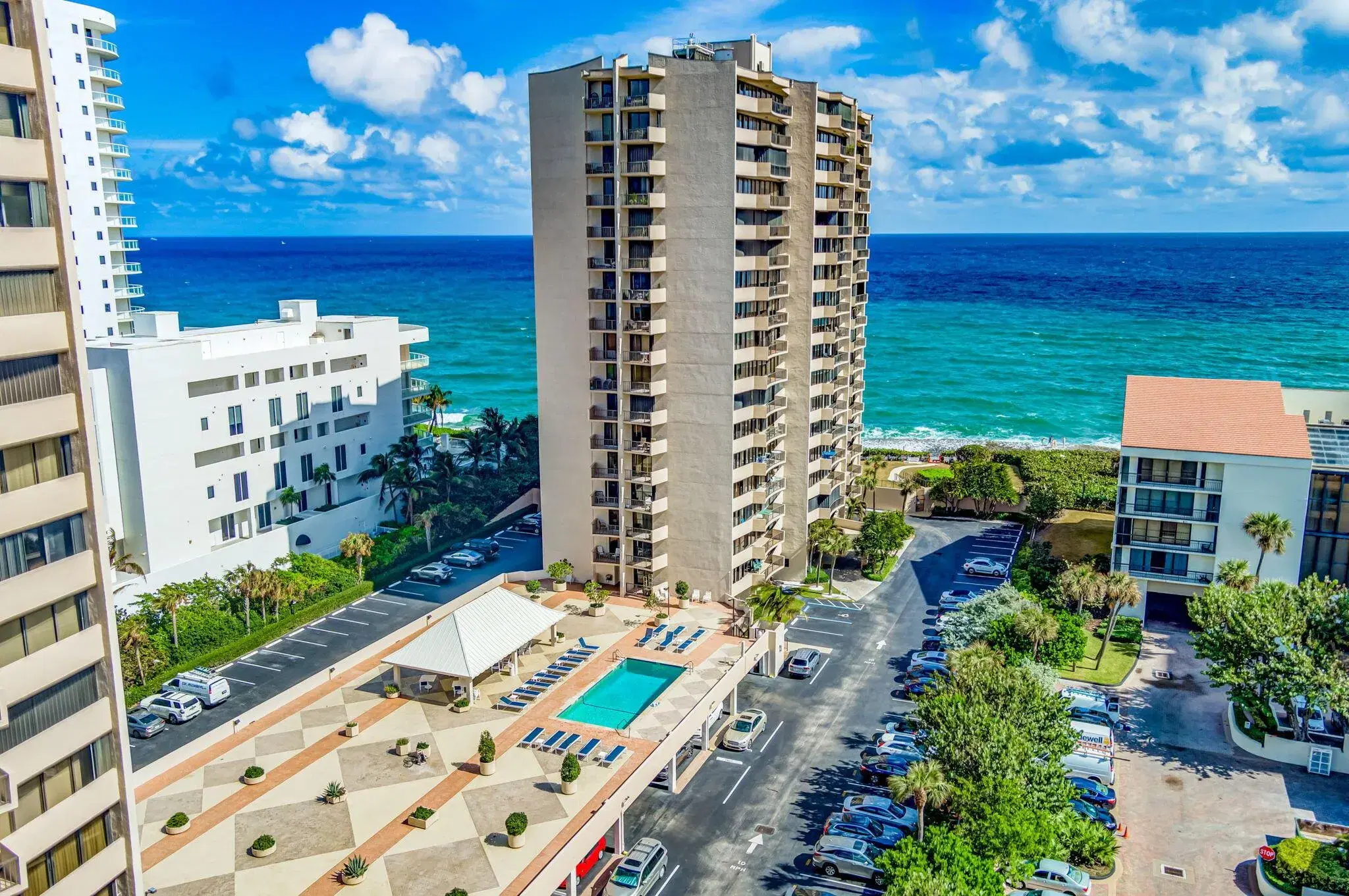 Picture of 4200 N North Ocean Drive 1-1804, Riviera Beach, FL 33404