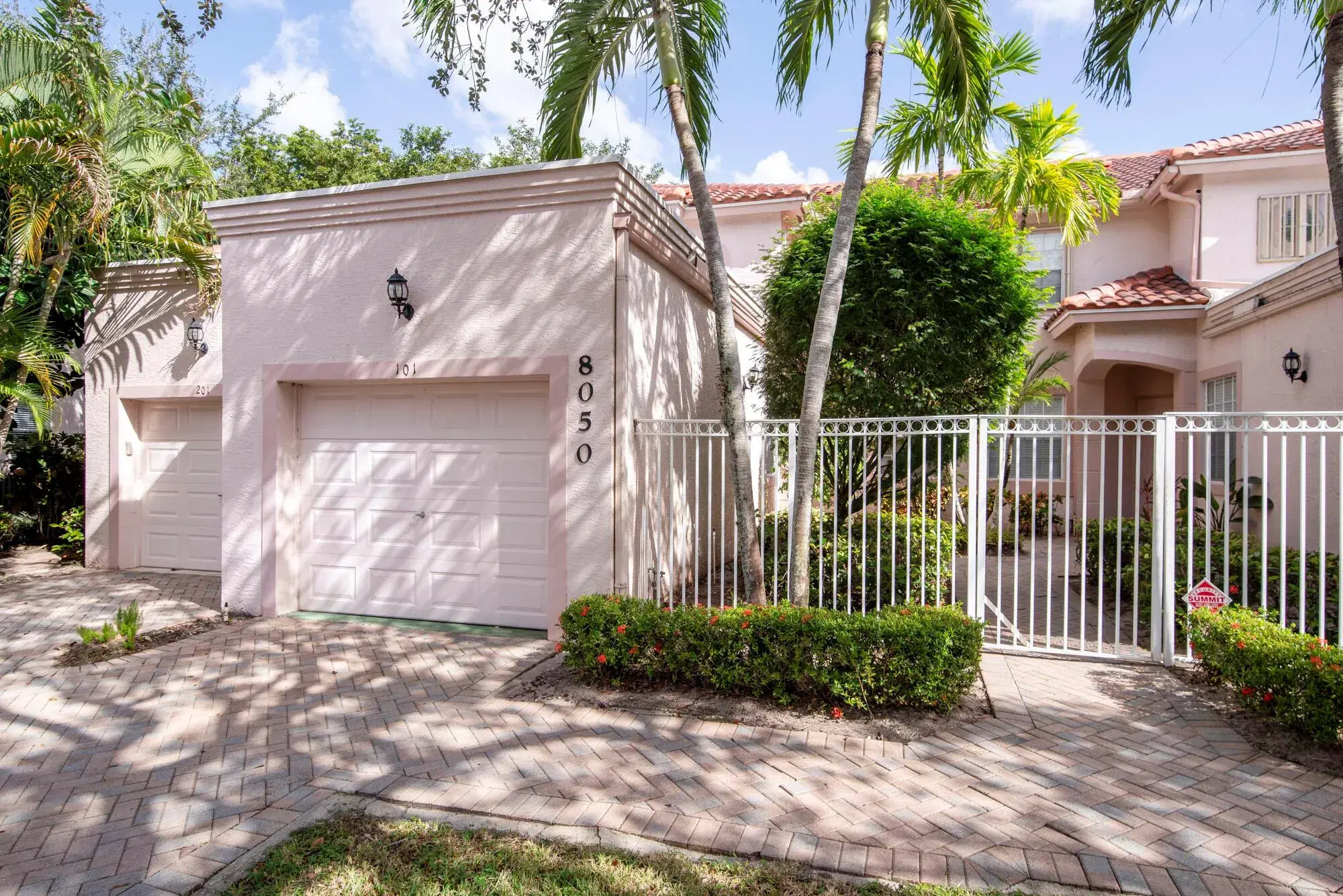 Picture of 8050 Aberdeen Drive 101, Boynton Beach, FL 33472