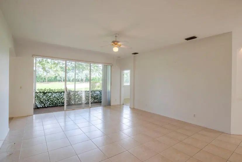 Picture of 8050 Aberdeen Drive 101, Boynton Beach FL 33472