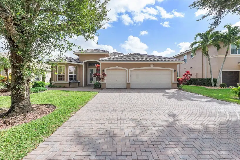 Picture of 5840 NW 54Th Cir, Coral Springs FL 33067