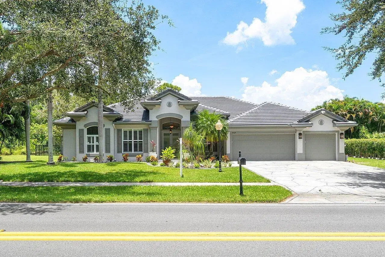 Picture of 8369 SE Island Way, Jupiter, FL 33458