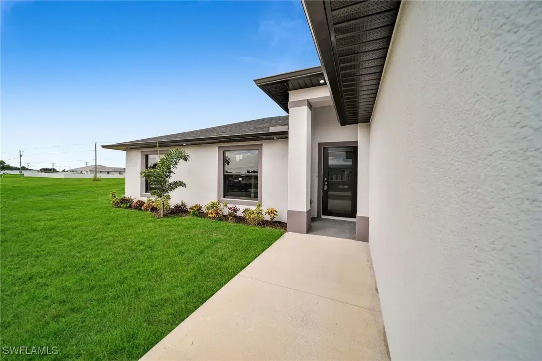 Picture of 1421 NW 7Th Pl, Cape Coral, FL 33993