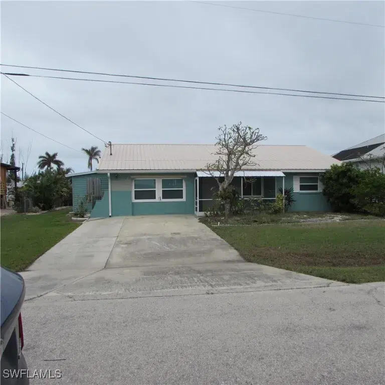 Picture of 2763 Sanderling Ct, St. James City FL 33956