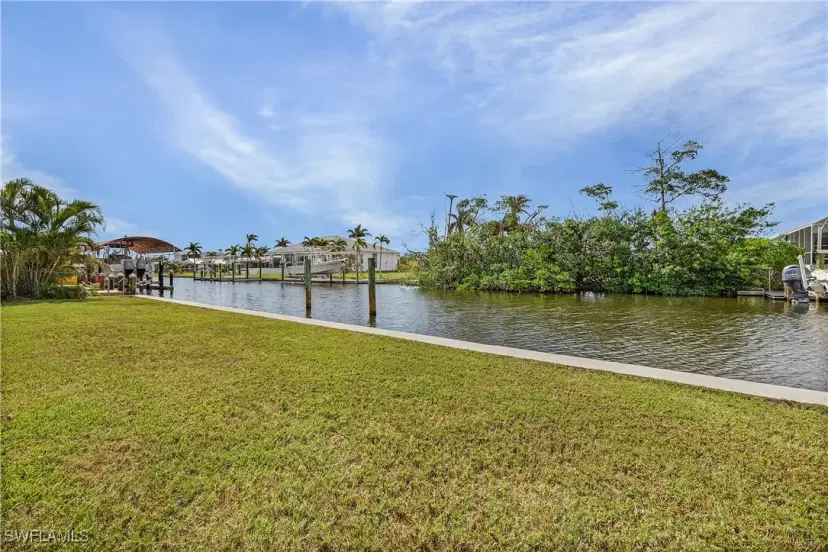 Picture of 2763 Sanderling Ct, St. James City FL 33956