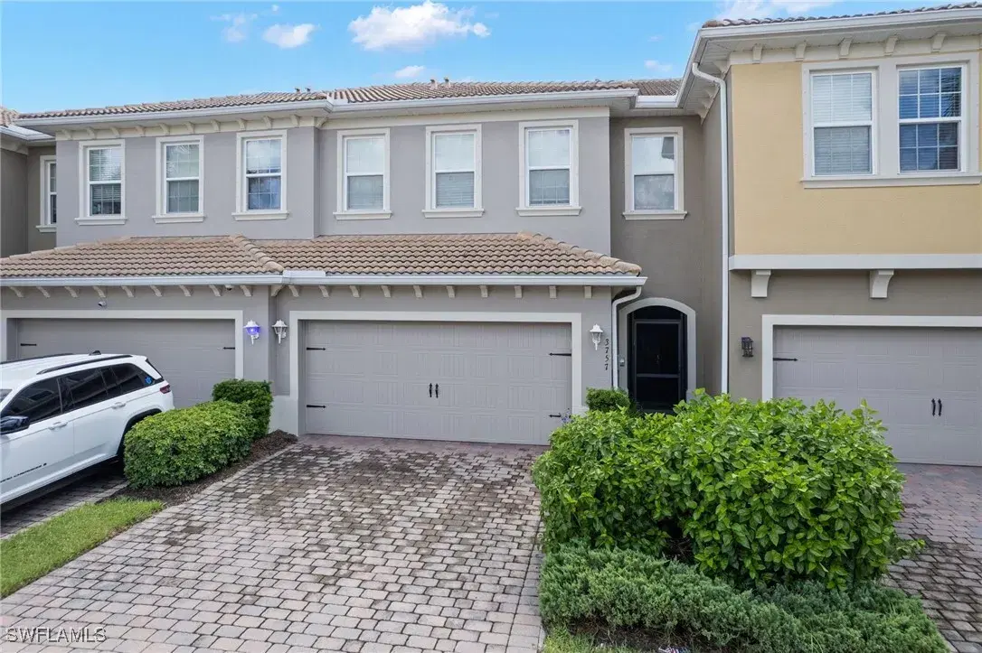 Picture of 3757 Tilbor Cir, Fort Myers, FL 33916