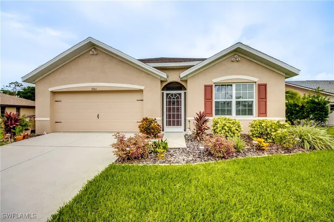 Picture of 2301 SW 38Th Ter, Cape Coral, FL 33914