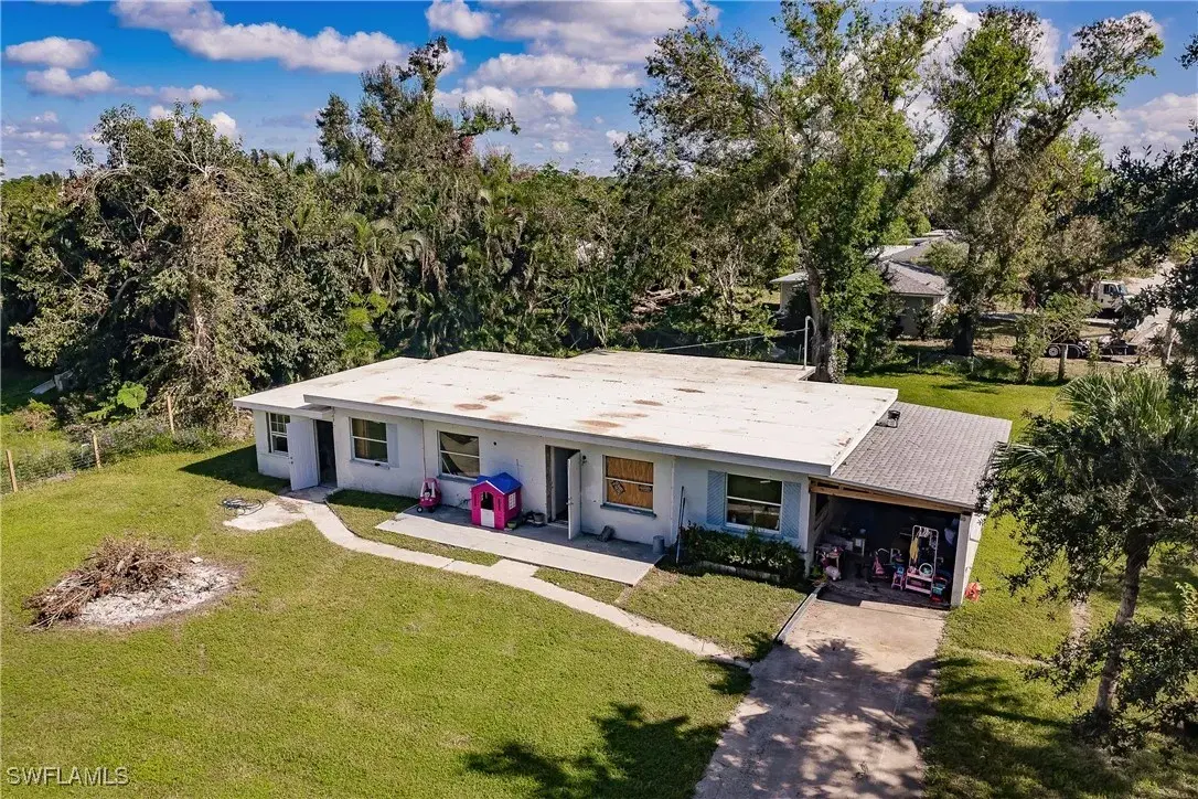 Picture of 716 Pondella Rd, North Fort Myers, FL 33903