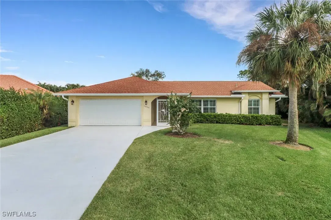 Picture of 1030 Moon Lake Dr, Naples, FL 34104