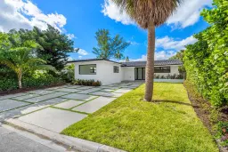 Picture of 9232 Byron Ave, Surfside, FL 33154