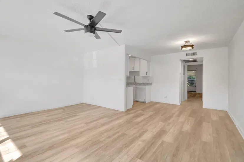 Picture of 1067 Newport Q Drive 1067, Deerfield Beach FL 33442