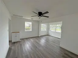 Picture of 657 W 4Th St, Riviera Beach, FL 33404