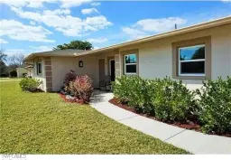 Picture of 115 Willoughby Dr, Naples, FL 34110