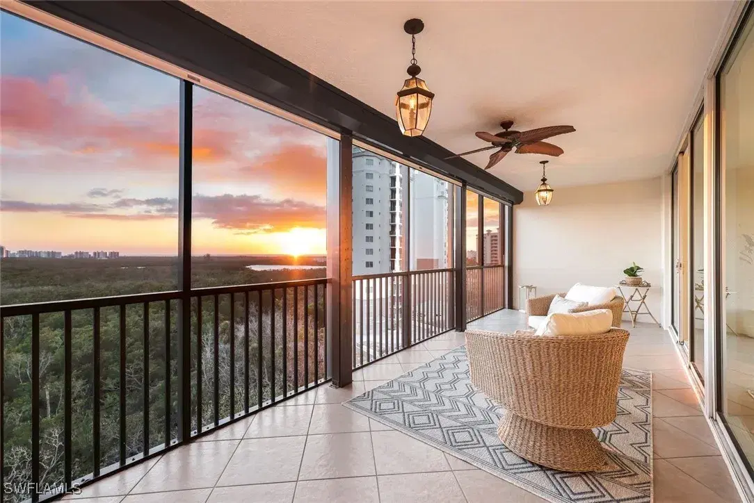 Picture of 455 Cove Tower Dr 902, Naples, FL 34110