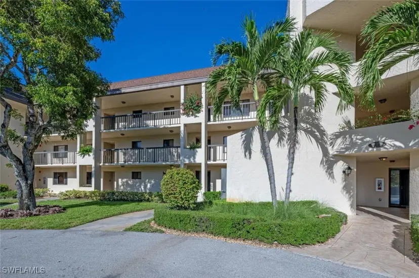 Picture of 413 Augusta Blvd 305, Naples FL 34113