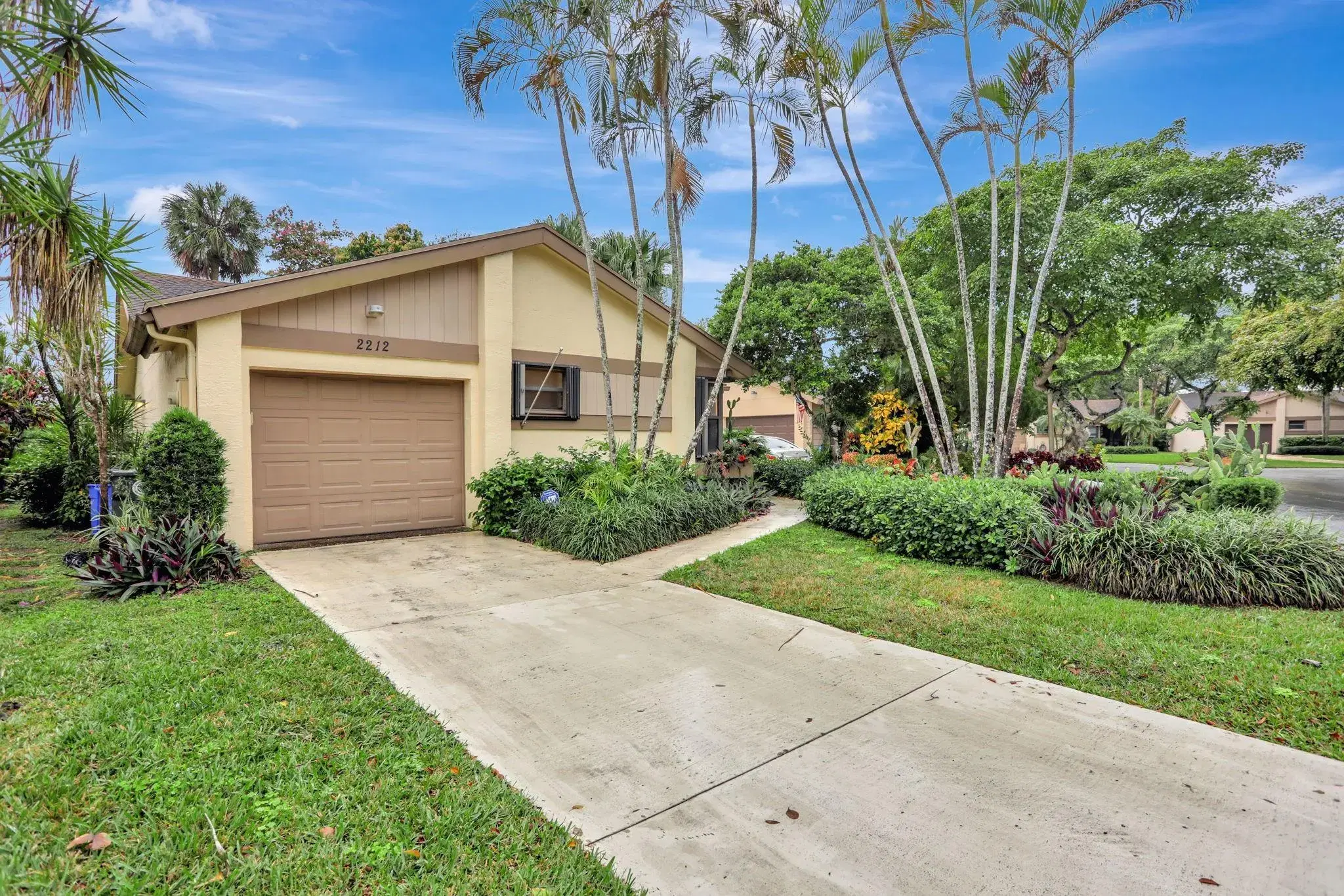 Picture of 2212 Seagrape Cir, Coconut Creek, FL 33066