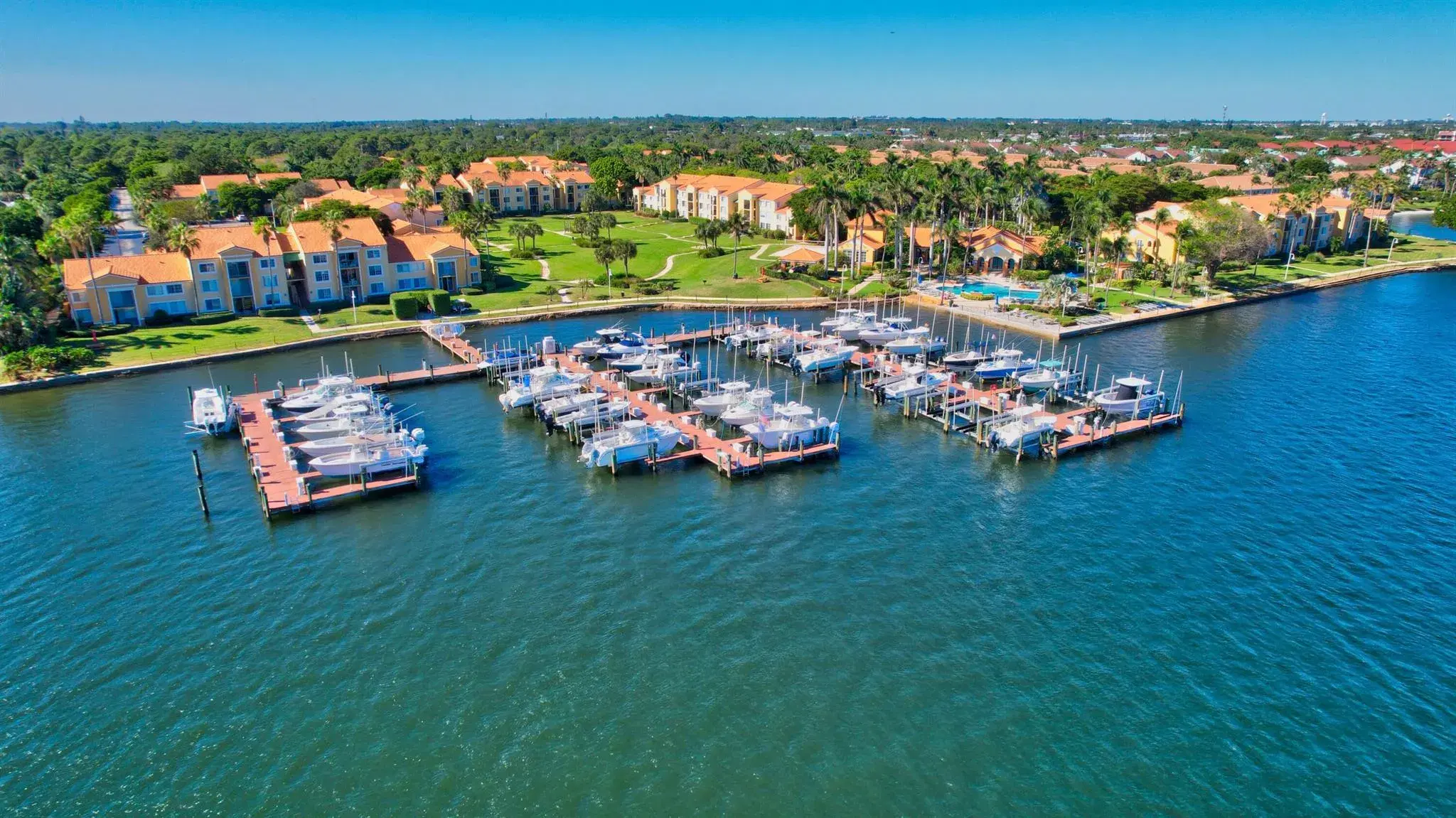 Picture of 127 Yacht Club Way 111, Hypoluxo, FL 33462