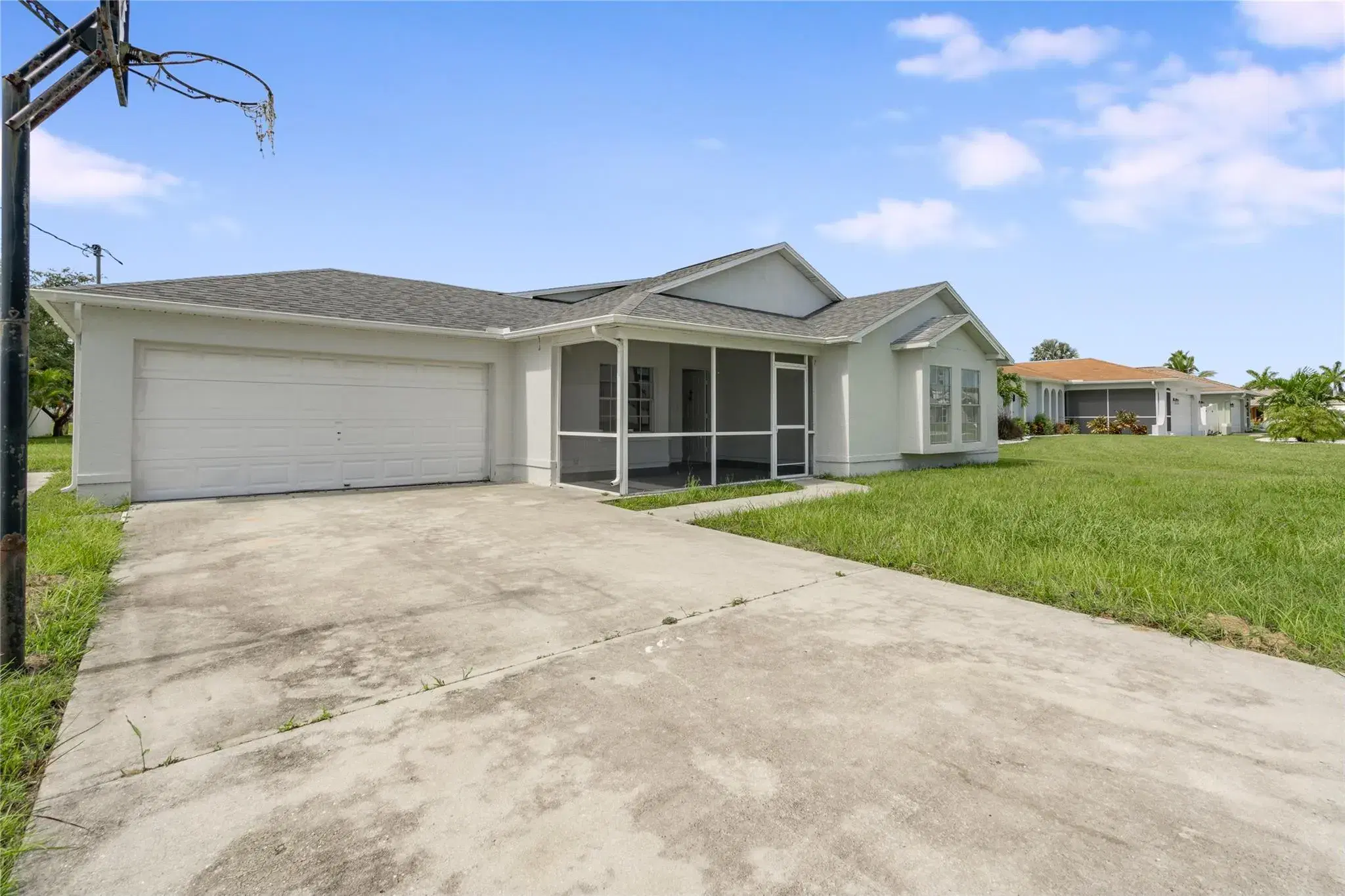 Picture of 226 SE 6Th Ter, Cape Coral, FL 33990