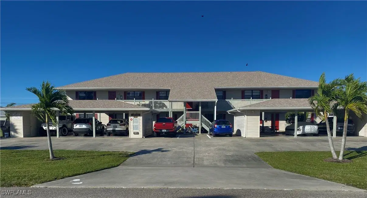 Picture of 1303 SW 16Th Ter 101, Cape Coral, FL 33991